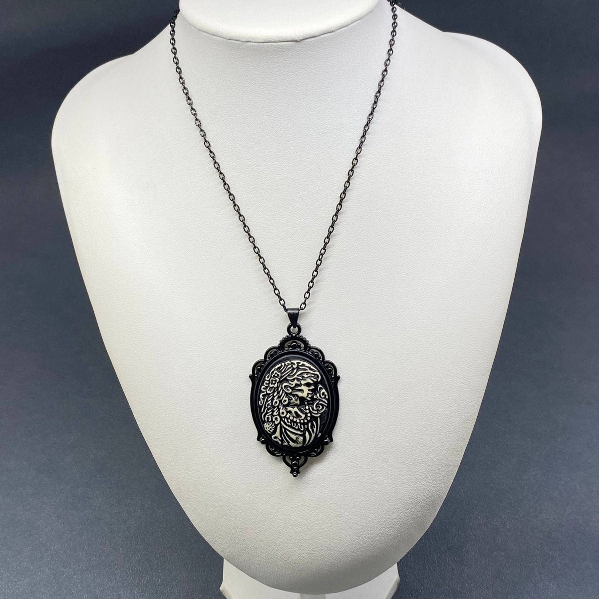 Gothic Style Pendant Black Necklace - GT: C