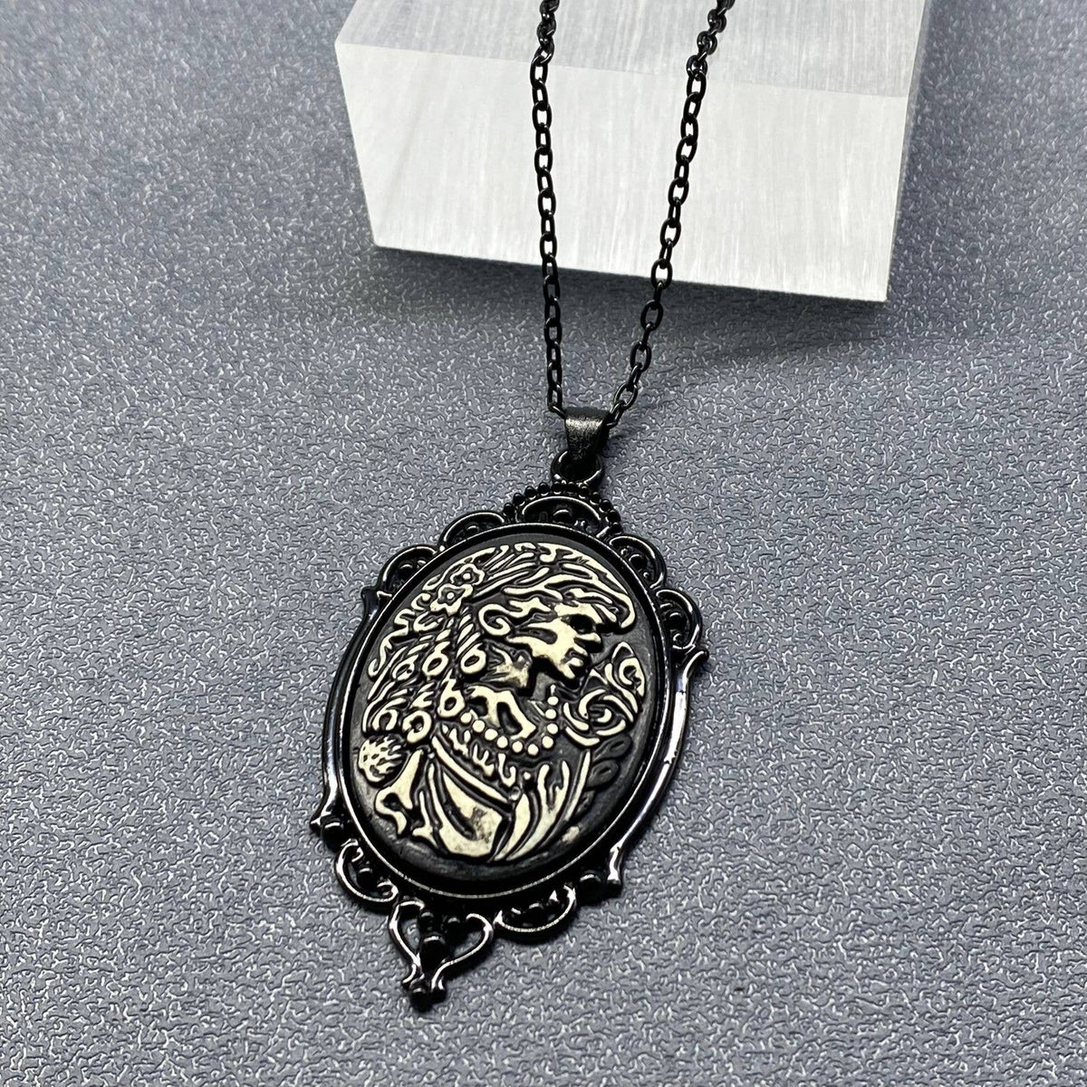 Gothic Style Pendant Black Necklace - GT: C