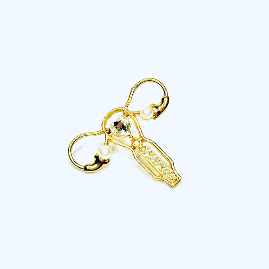 Uterus Pin - Gold