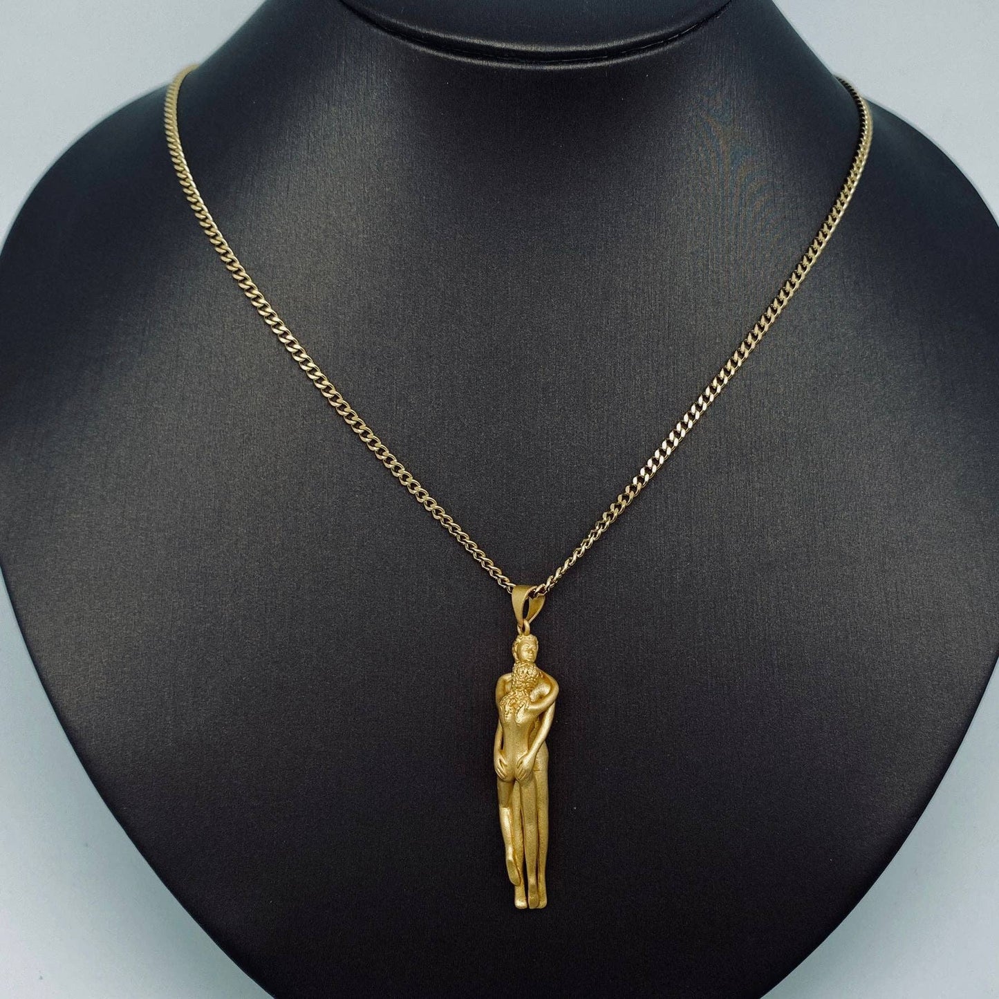 Embrace of Love - Enchanting Couple's Pendant Necklace: Golden