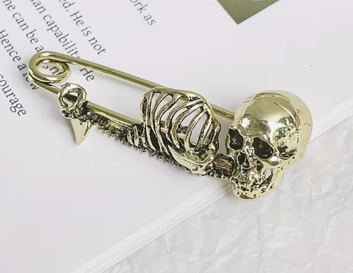 Skull Safety Pin